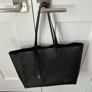 SHOPPING SAINT LAURENT LEATHER